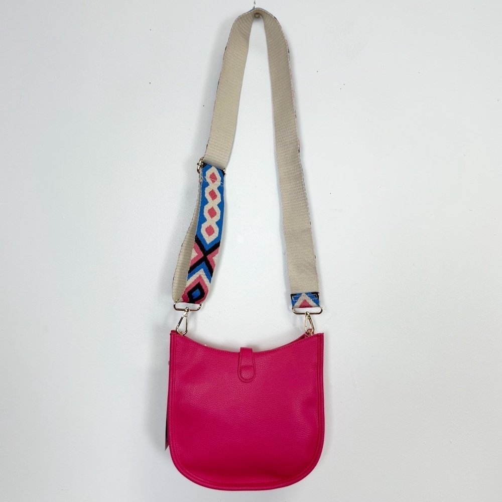 Calin Collection Pink Crossbody Purse Vegan Leather PETA Approved Bag NWT NEW - Picture 3 of 12